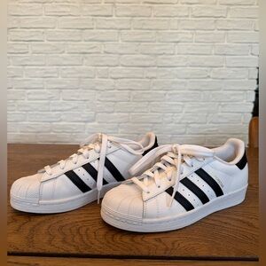 Adidas superstar